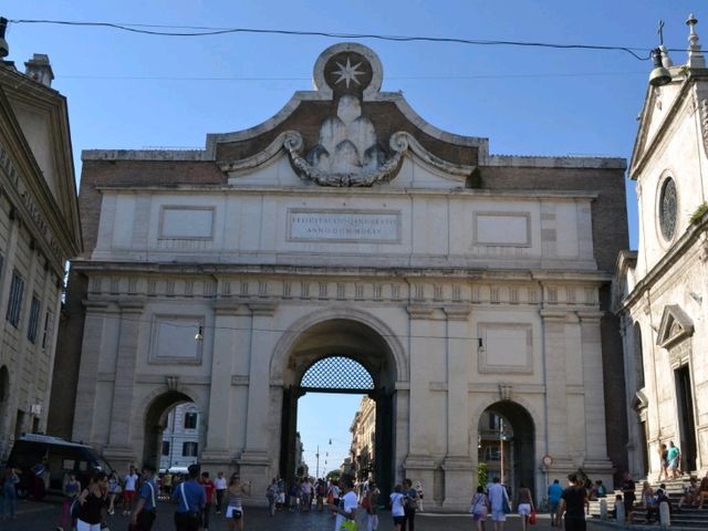 Piazza del Popolo, the centre of Plaza in Rome