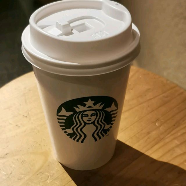 starbucks with tatami floor