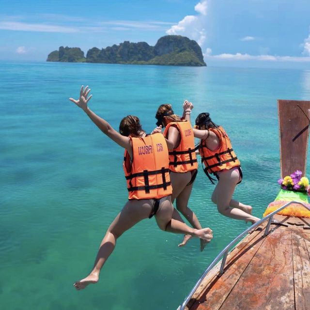 เกาะพีพี หนีเขา ไปทะเล 🌊