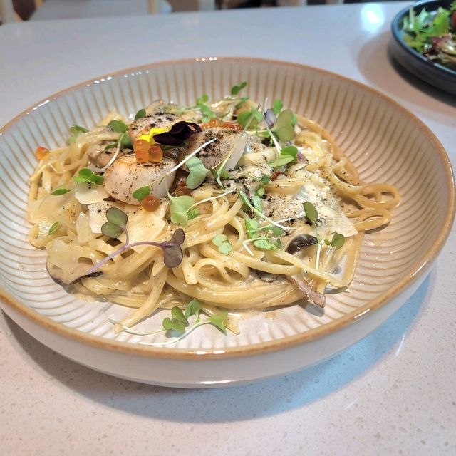 25-07-2023  柔白裝飾西餐廳