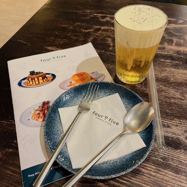 性價比高 🤩 慢煮加拿大保濕豬胺 🐷@Four O Five Coffee & Eatery