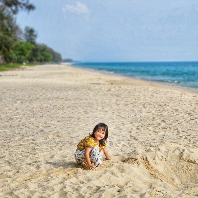 หาดท้ายเหมือง บรรยากาศดีนะ