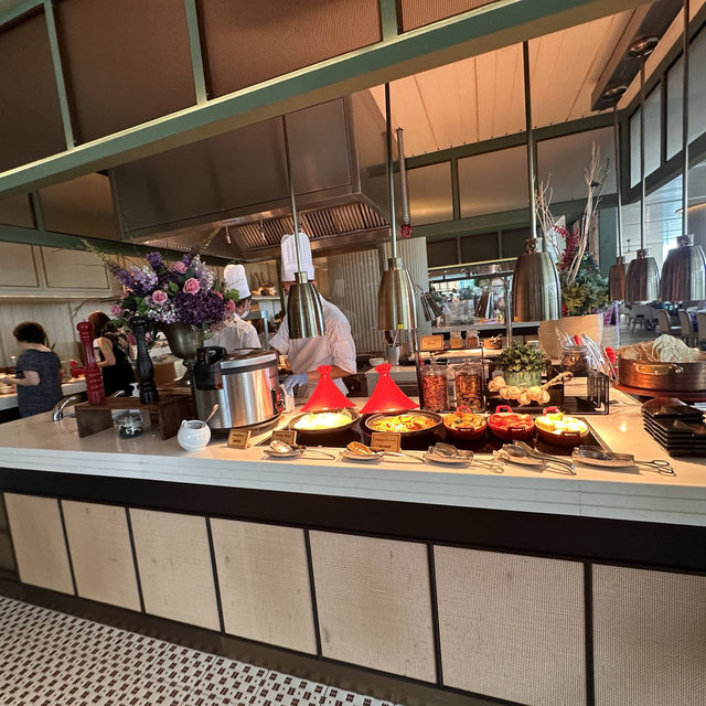 南洋好味自助午餐 －海洋公園富麗敦酒店