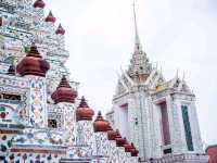 นั่งเรือเที่ยววัดอรุณกันค่ะ