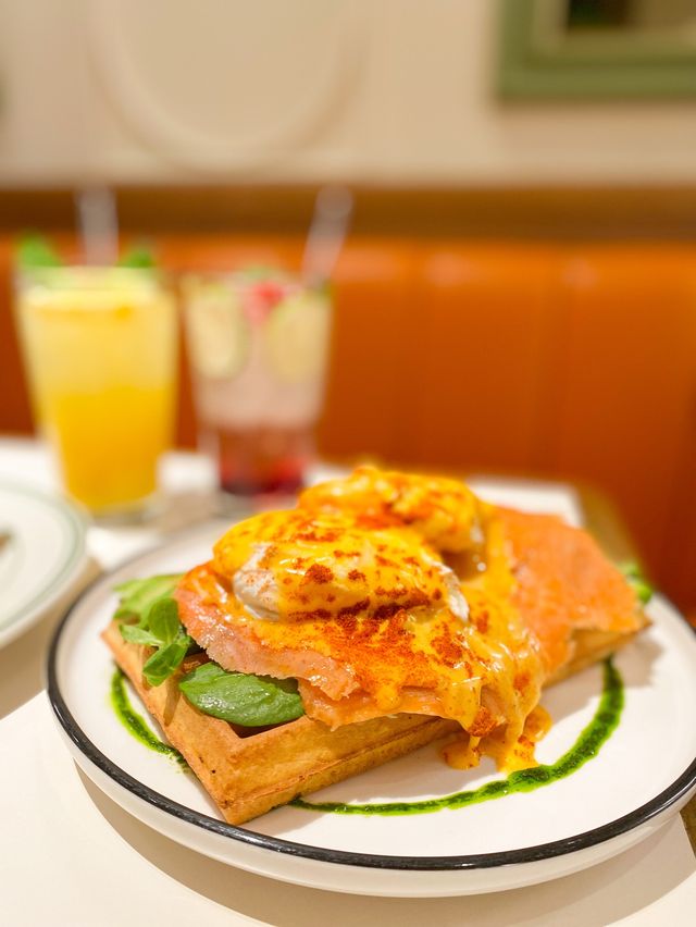 《🧡沙田歐陸風cafe🍹｜招牌楓糖漿煙肉漢堡🍔& 打卡抹茶梳乎厘》