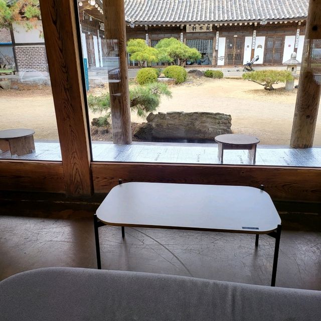 파주 마장호수 한옥카페 , 아티장 베이커스 🍞 - 라우겐 크로아상