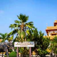 พระมหาธาตุแก่นนคร