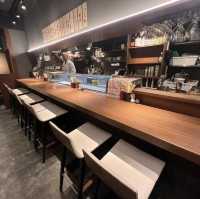 【神戸三宮】シックな雰囲気のやきとん屋さん