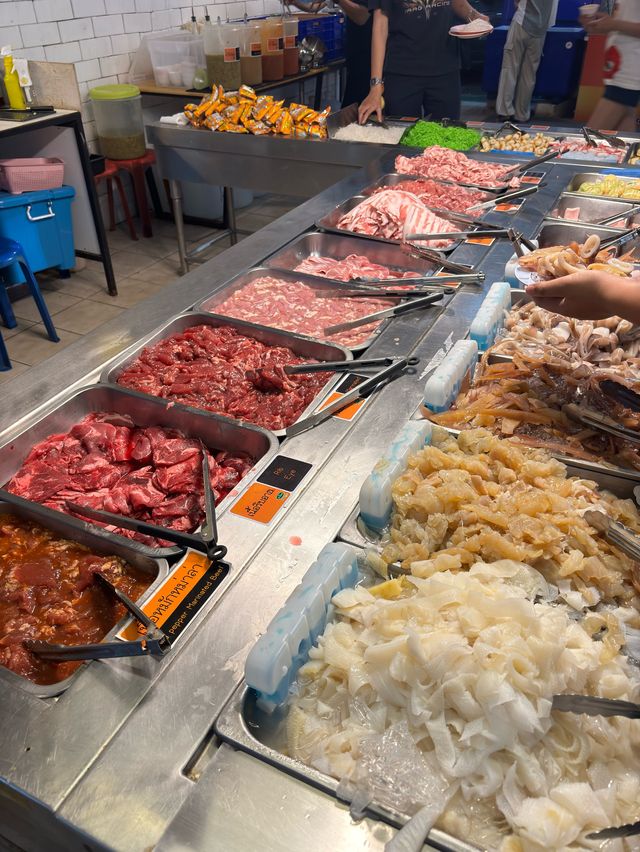 ช้างเผือกหมูกระทะ🥓🥩