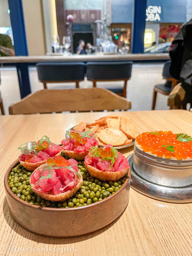 中環｜人氣西班牙菜餐廳😍 超美適合打卡的門面