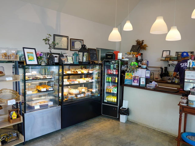 Siree Patisserie คาเฟ่ชิลๆ ติดริมแม่น้ำ