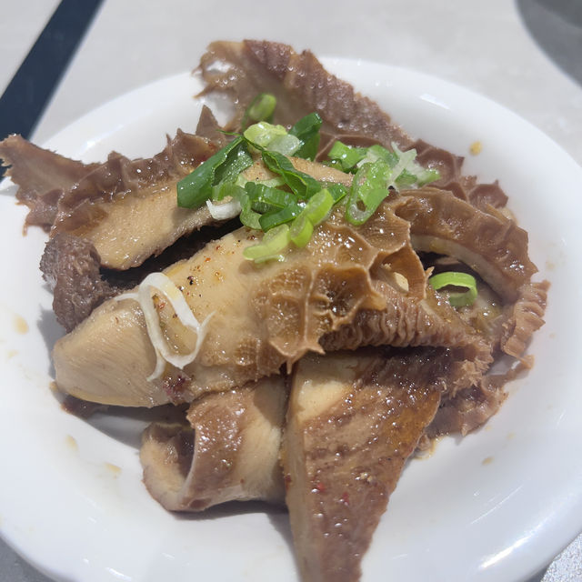「天東86 」五星評價牛肉麵🍜