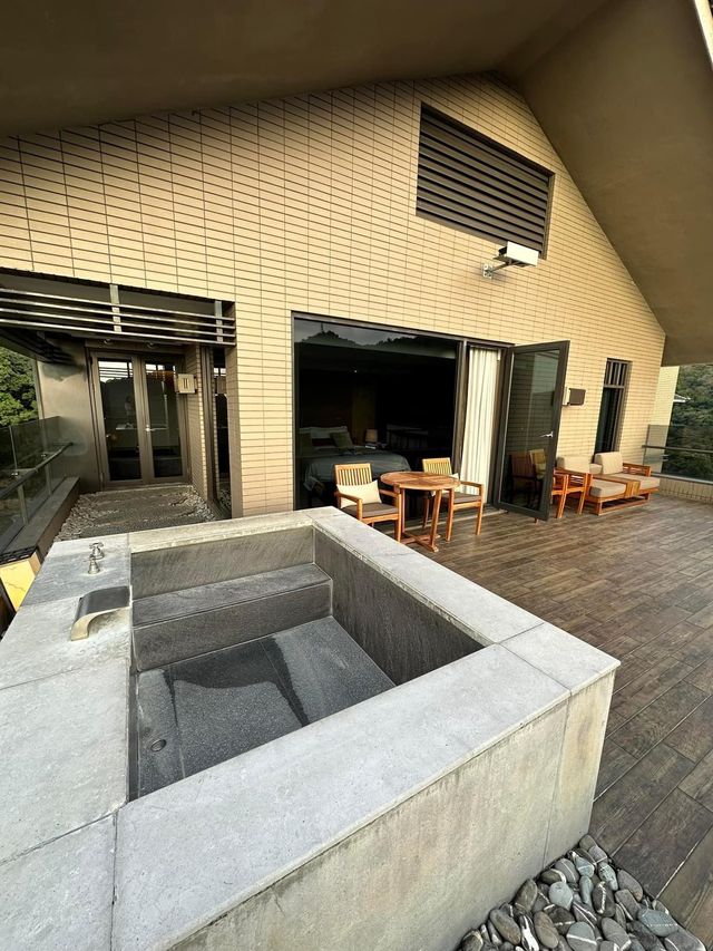 「臺北麗禧套房：享受自然景觀和泡湯，口碑絕佳！」