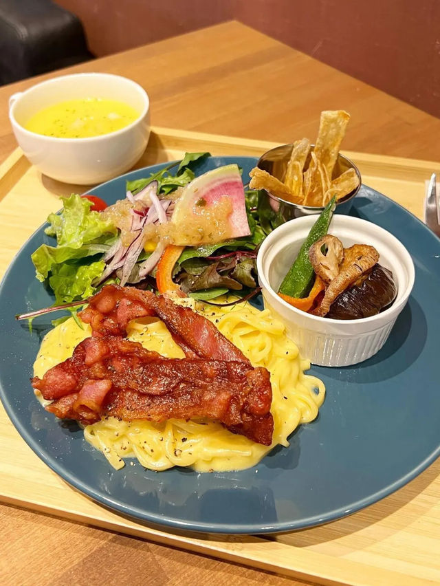【佐賀ランチ】倉庫をリノベーションしたかわいいかふぇ