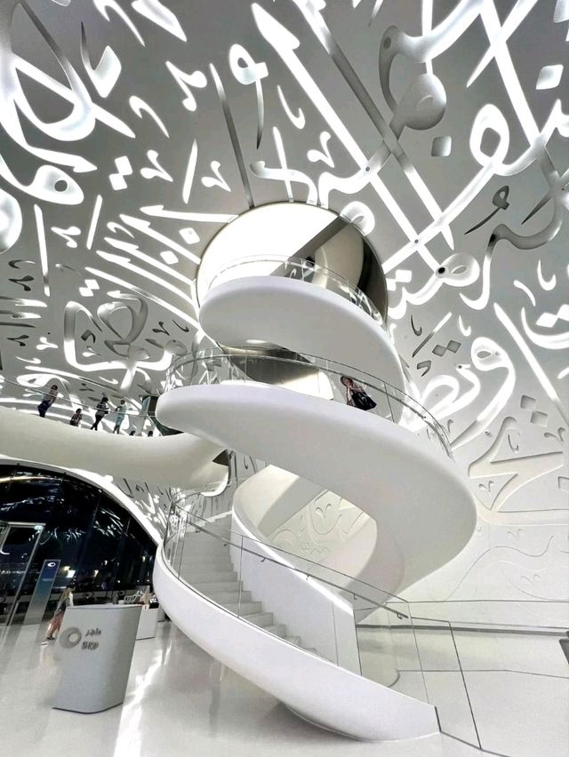 Vibrant tapestry of Dubai's history
