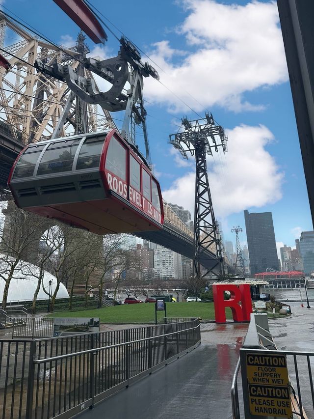 Roosevelt Island, N