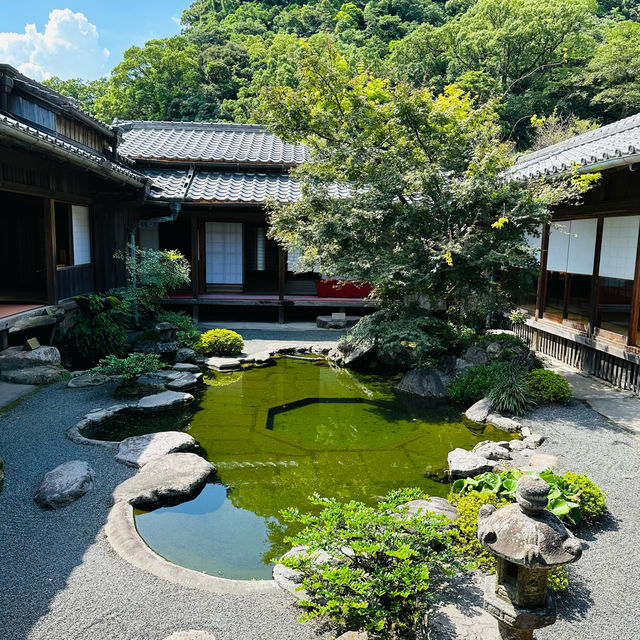 【鹿児島】桜島を臨める日本を代表する大庭園