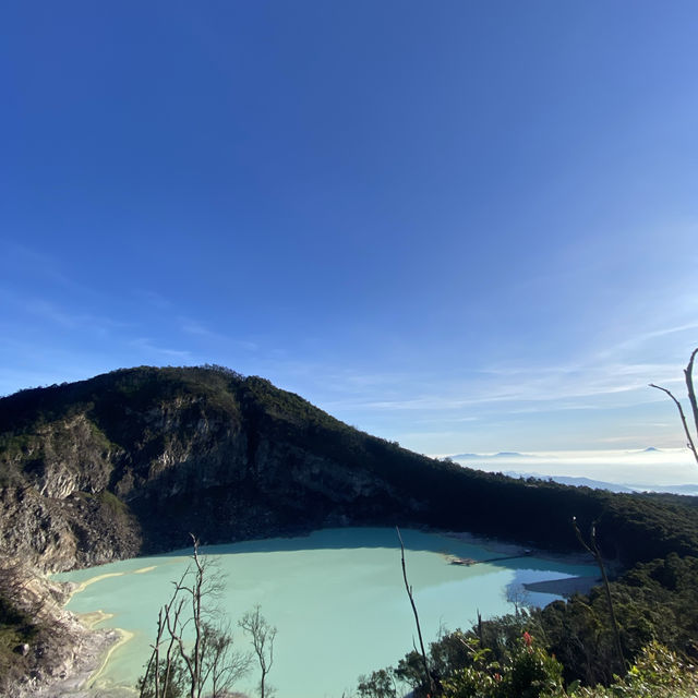 Blue lake 