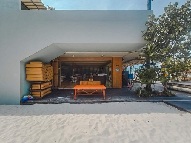 曼谷酒店：擁有獨特的海洋主題設計和豪華的度假酒店