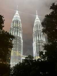 The Iconic Petronas Twin Towers and the secret behind the gorgeous photos