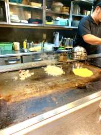 大阪　大阪観光　せっかく大阪に来たたなら、お好み焼きを食べなアカンやろ！