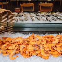 บุฟเฟ่ต์ Giant River Prawns Buffet & Lobster Speci