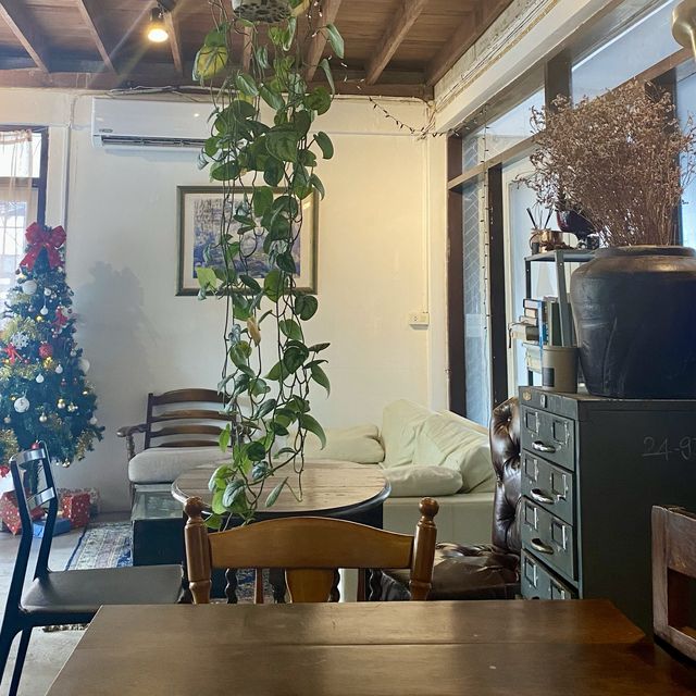 The Secret Garden ร้านอาหารโฮมมี่แสนอบอุ่น