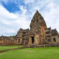 เขาพนมรุ้งในวันที่อากาศดี