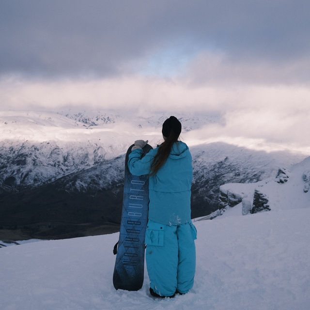 I WENT SNOWBOARDING FOR THE FIRST TIME! 