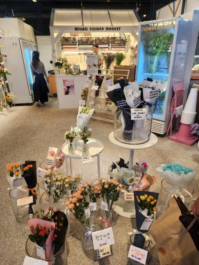 사진 스팟이 정말 많은 실내데이트 장소 밀락더마켓❤️
