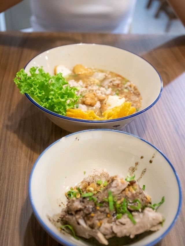 พากินของอร่อยภูเก็ต : Saim Noodle พากินของอร่อยภูเก็ต : Saim Noodle