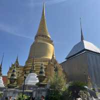 The Temple of Emerald Buddha: Bangkok’s Iconic Temple Wonder