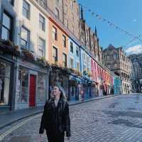 Edinburgh Enchantment: Castles, Closes, and City Views