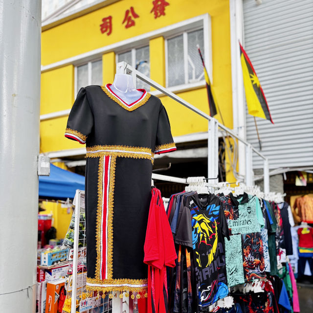 **"Solo Adventure in Kuching: Exploring the Vibrant India Street Market"**