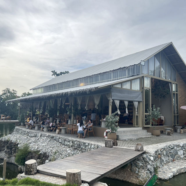 Serene House Cafe 🌳🌿🏝️