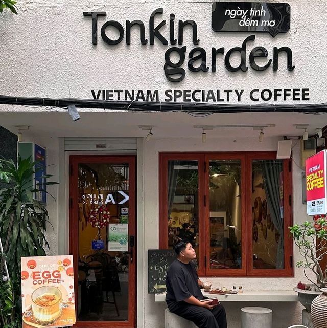 Tonkin Garden Café