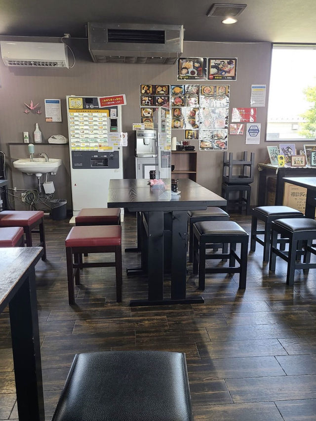 【福岡グルメ】メニュー豊富！新鮮な海鮮丼が食べられるお店🐟