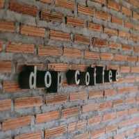 จิบกาแฟในโบกี้สุดคลาสสิคที่ Dop Coffee ท่าลี่! 