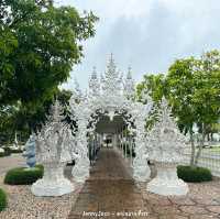วัดสวยในเชียงราย วัดร่องขุ่น สวยมากๆ