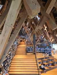 【高知】雲の上の図書館