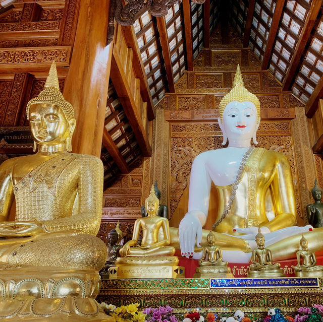 อลังการ “วัดเด่นสะหลีศรีเมืองแกน” 