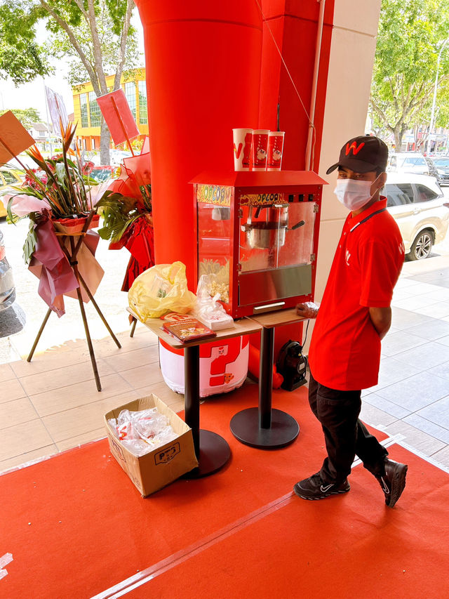 Wallace Grand Opening in Taman Desa Cemerlang