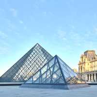 The Magnificent Louvre Museum💕😭😭
