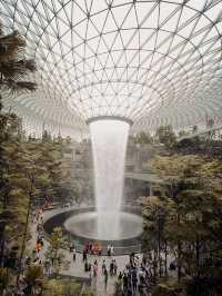 新加坡機場打卡景點「星耀樟宜 Jewel Changi Airport 」