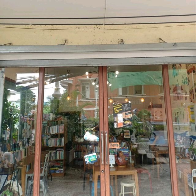 ร้านหนัง(สือ)2521