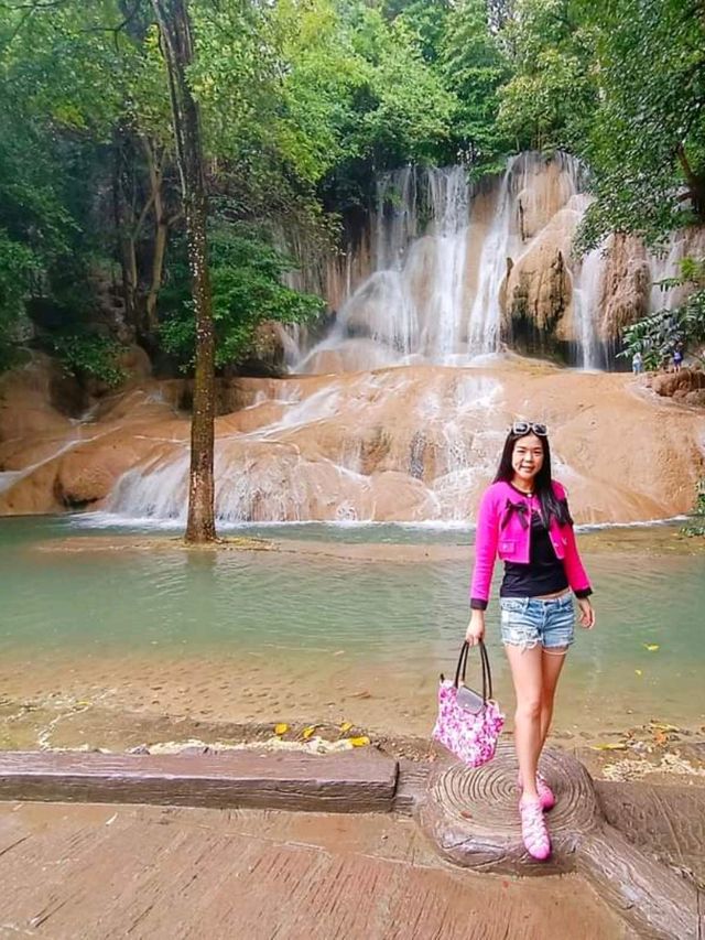 น้ำตกไทรโยคน้อย จ.กาญจนบุรี