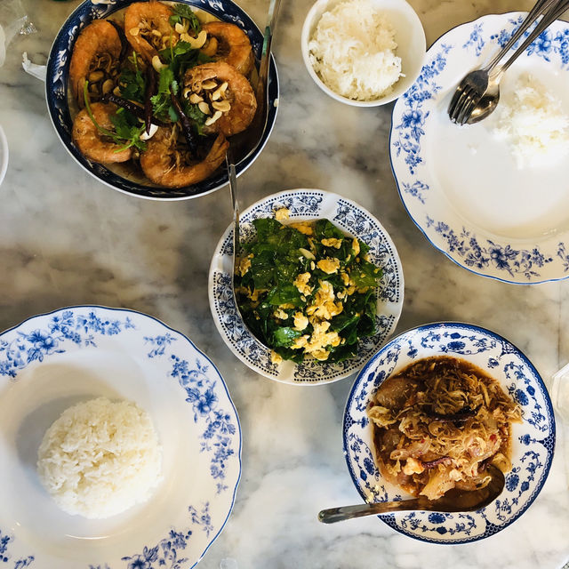 ภูเก็ต 3 วัน 2 คืนกินอะไรดี ?