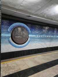 【タシケント】美術館みたいな駅のホーム