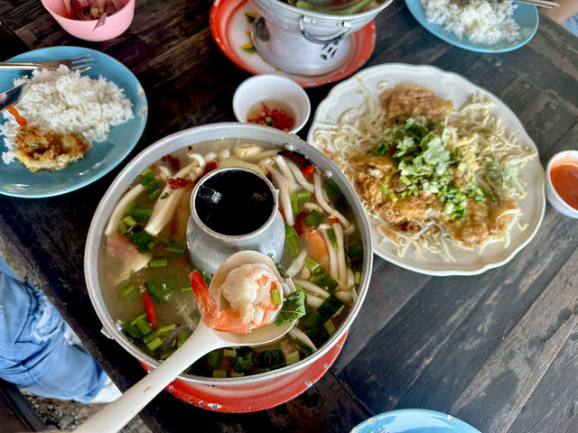วิมานซีฟู้ด ร้านอร่อยริมทะเลคุ้งวิมาน 👍🏻🦑