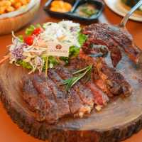 Jomhom Cafe & Restaurant